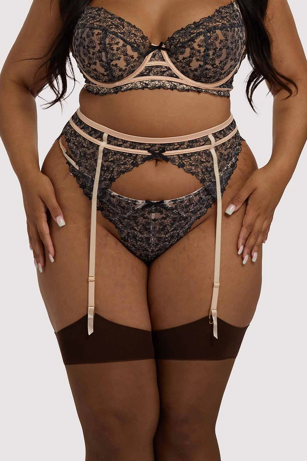 Skull & Roses Embroidery Peach Suspender Belt